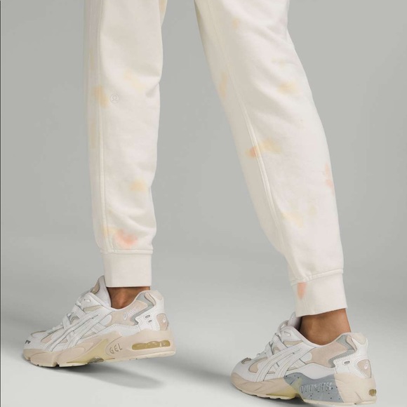 Lululemon Scuba High-Rise French Terry Jogger CHOY size 10 - Picture 3 of 7